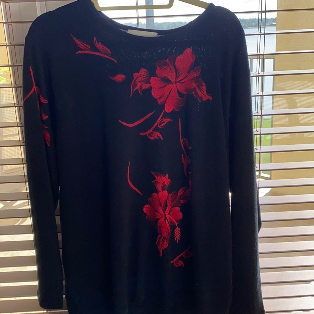 stunning red and navy C.D Daniels sweater so soft amazing detail around a 2x